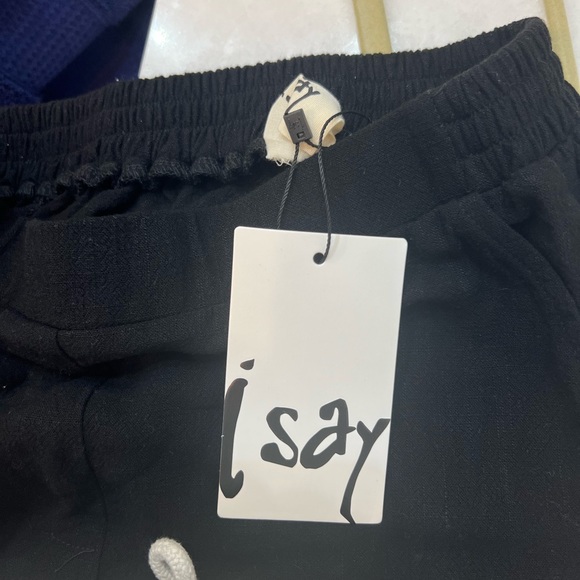 I say Black Pants - Picture 4 of 6